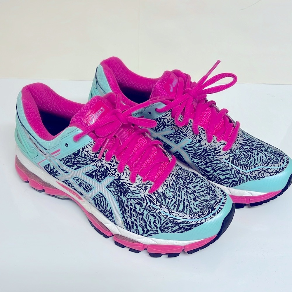Asics Gel-Kayano size 6.5